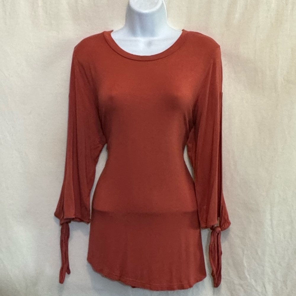 A-117 Simply Southern Orange 1/2‎ Length Split Sleeve Pullover Blouse Size M
